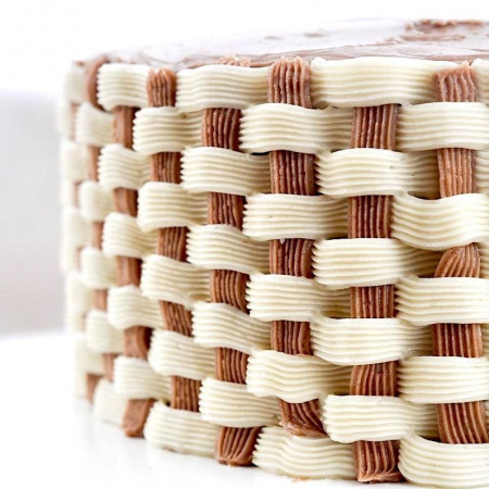 Кондитерская насадка 98 Tulip™ лента с зубчиками ракушка (Shell Basketweave) малая, прорезь 10 мм