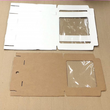 Коробка с окном 15•15•3 см Крафт Эконом (гфрк, сборная) Коробка с окном 15•15•3 см Крафт Эконом (гфрк, сборная)