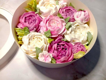 Коробка для выпечки круглая (шайба) 20•8 см СИРЕНЕВАЯ (окно, крышка+дно) | упак. 5-20 шт Коробка для выпечки круглая (шайба) 20•8 см СИРЕНЕВАЯ (окно, крышка+дно) | упак. 5-20 шт